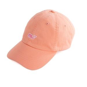 Never worn vineyard vines hat